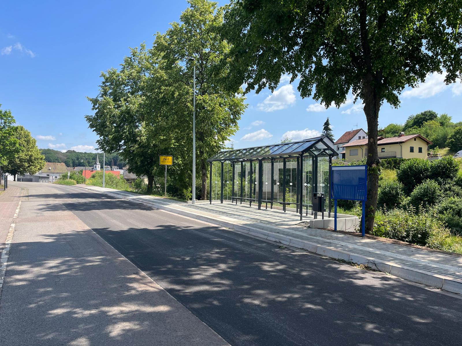 Umgestaltung Bushaltestelle in Zerf durch Fa. Clemens Bau